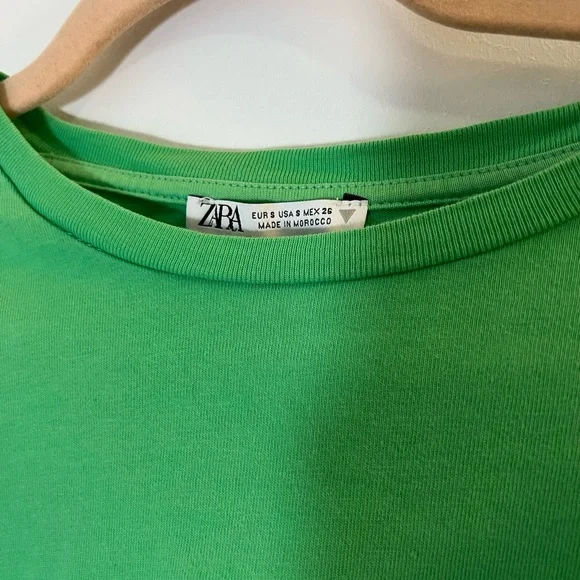 Green Ruffle Sleeve Top - Picture 3 of 3